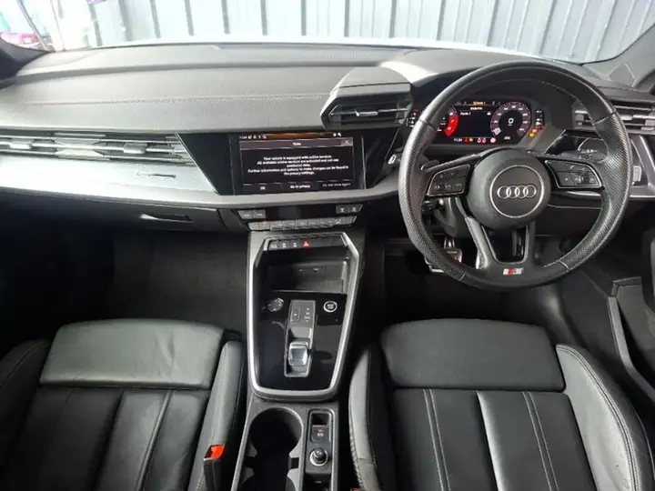 Audi A3 2024 photo 3
