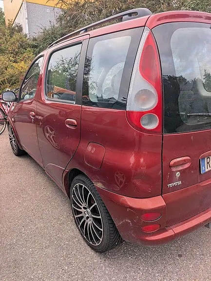 Toyota Yaris Verso 1999 photo 5