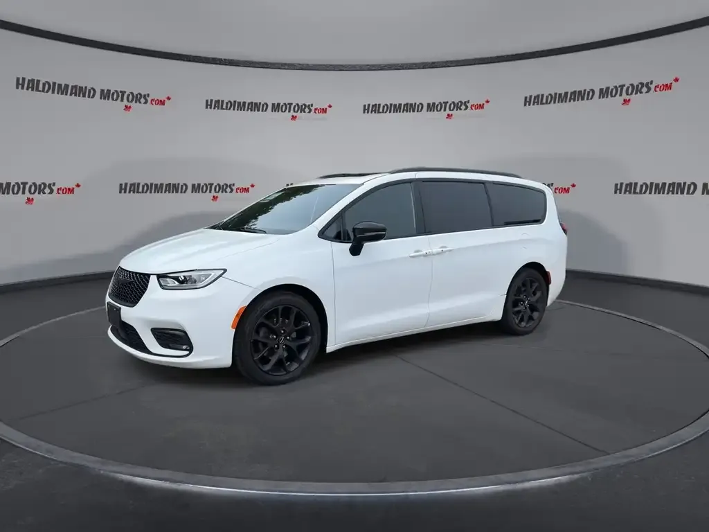 Chrysler Pacifica 2024 photo 4