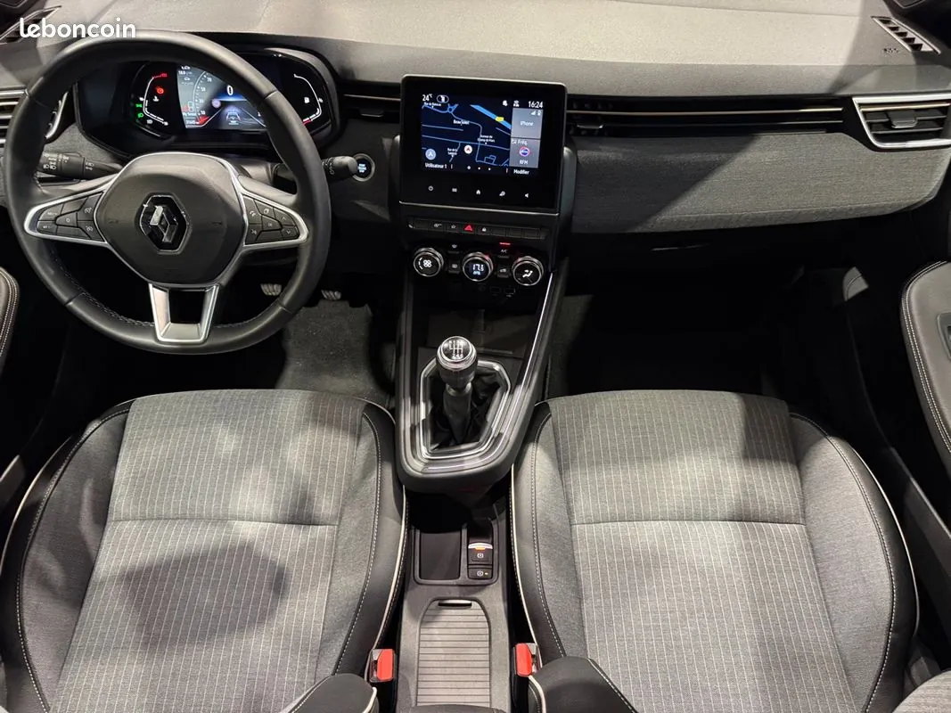 Renault Clio 2021 photo 2