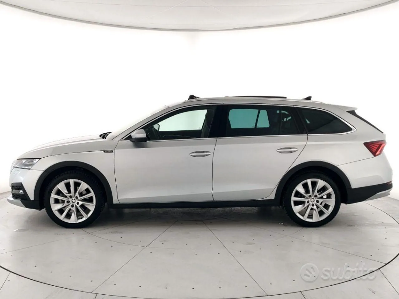 Skoda Octavia 2022 photo 2
