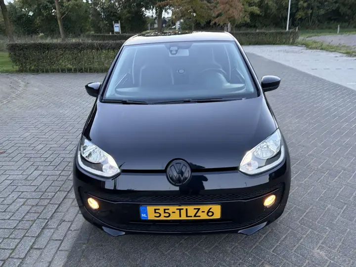 Volkswagen Up 2012 photo 2