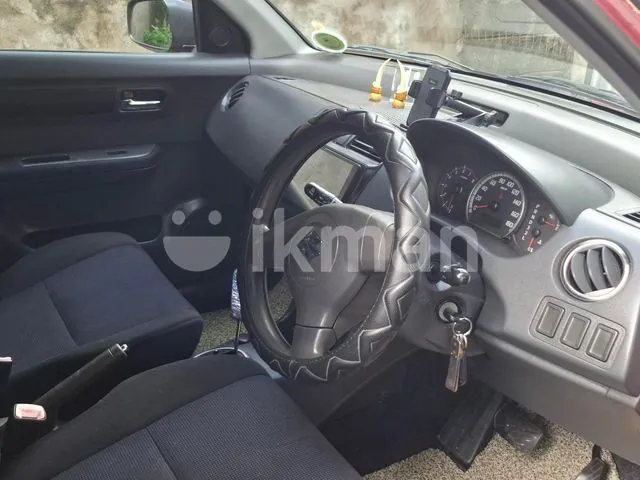 Suzuki Swift 2005 photo 2