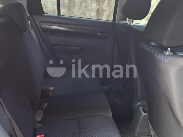 Suzuki Swift 2005 photo 4