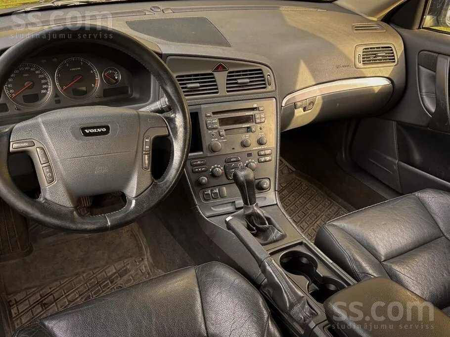 Volvo V70 2004 photo 5