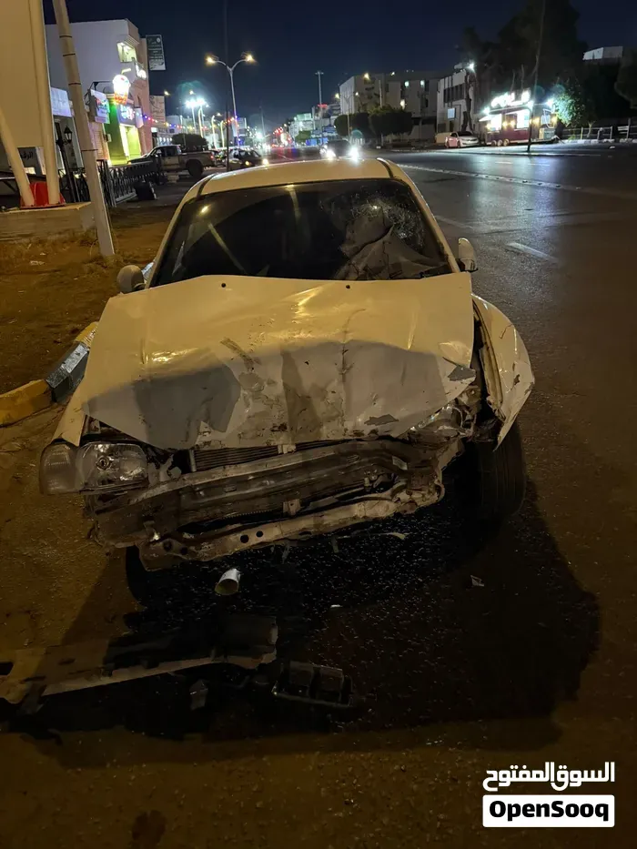 Hyundai Verna 2002 photo 3