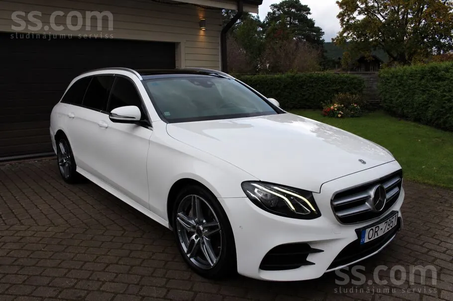 Mercedes-Benz E350D 2017 photo 3