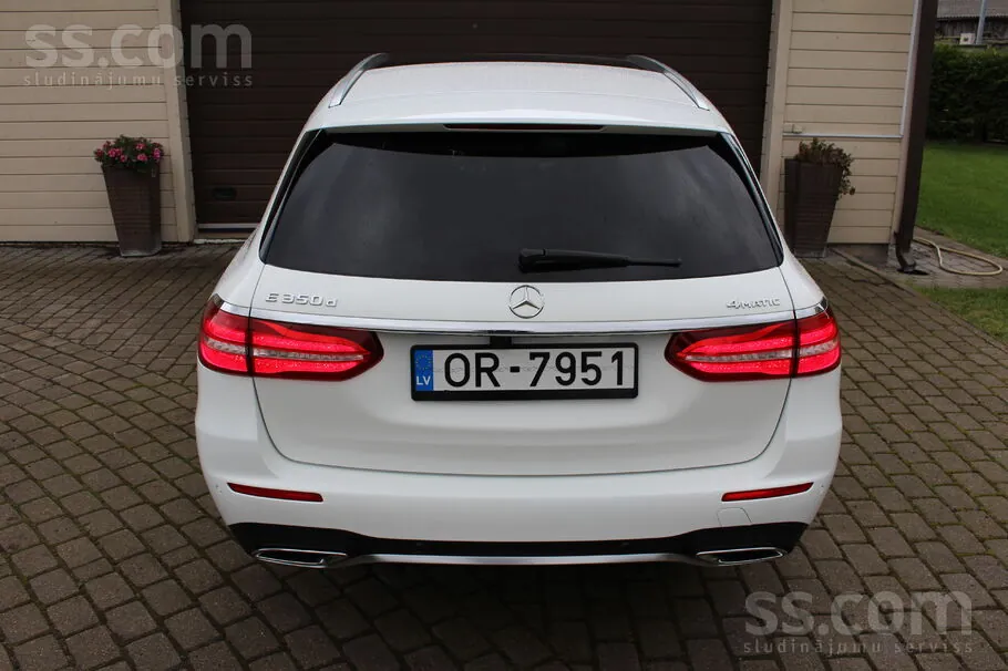 Mercedes-Benz E350D 2017 photo 5