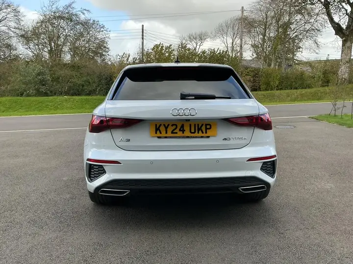 Audi A3 2024 photo 4