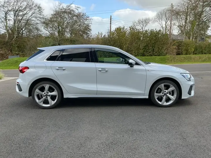 Audi A3 2024 photo 5
