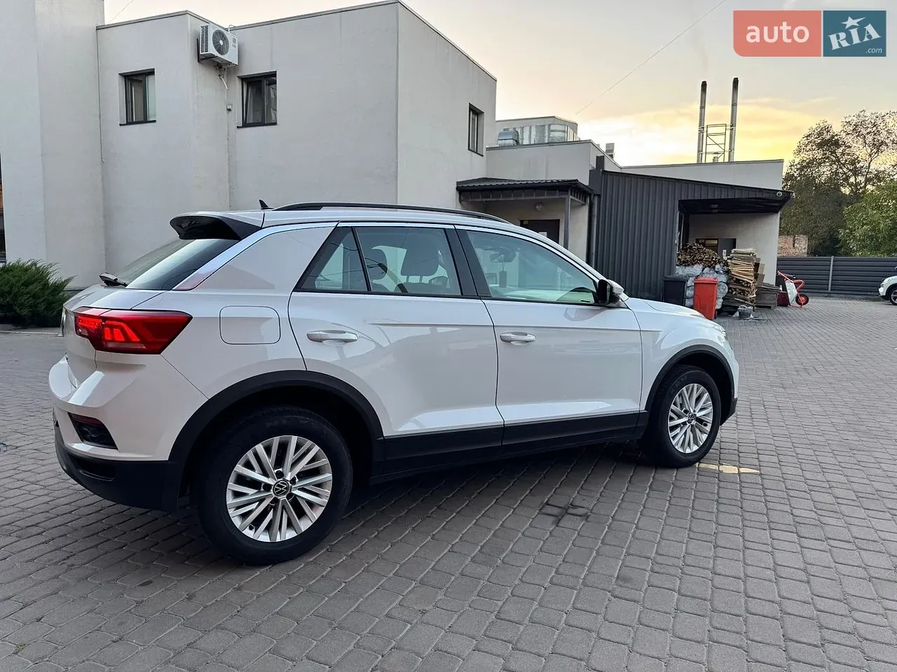 Volkswagen T-Roc 2021 photo 4