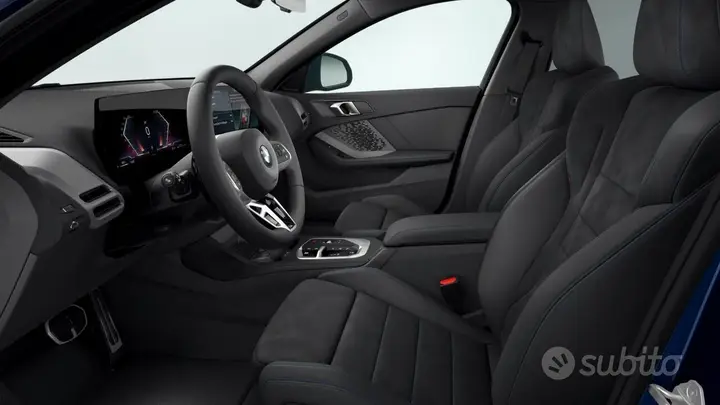BMW 118D 2023 photo 2