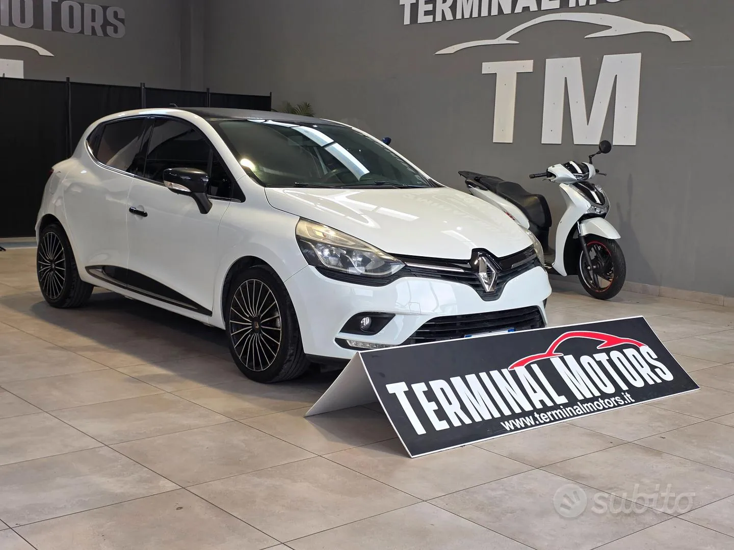 Renault Clio 2016 photo 2