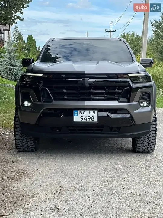 Chevrolet Colorado 2023 photo 3