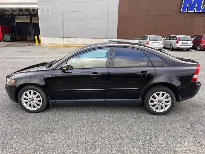 Volvo S40