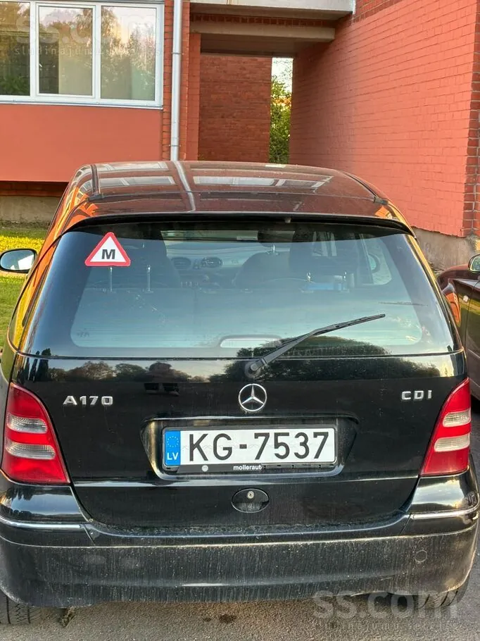 Mercedes-Benz A170 2002 photo 2