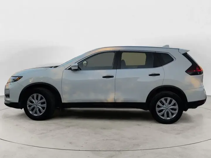 Nissan Rogue 2018 photo 3
