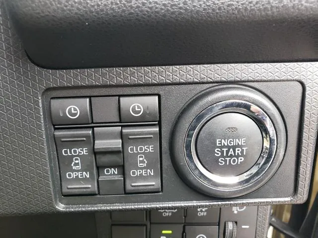 Daihatsu Tanto 2023 photo 3
