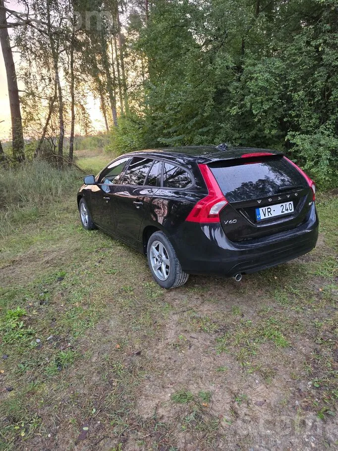 Volvo V60 2016 photo 4