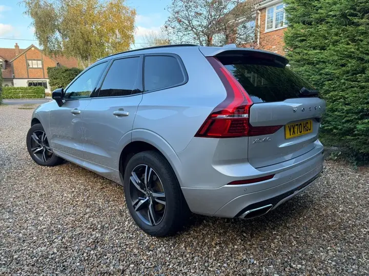 Volvo Xc60 2020 photo 4