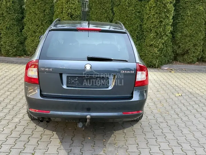 Skoda Octavia 2009 photo 3