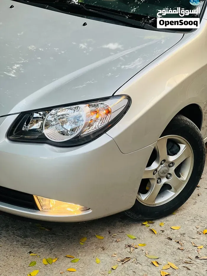 Hyundai Avante 2010 photo 4