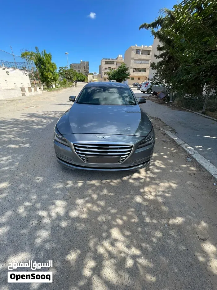 Genesis G80 2016 photo 2