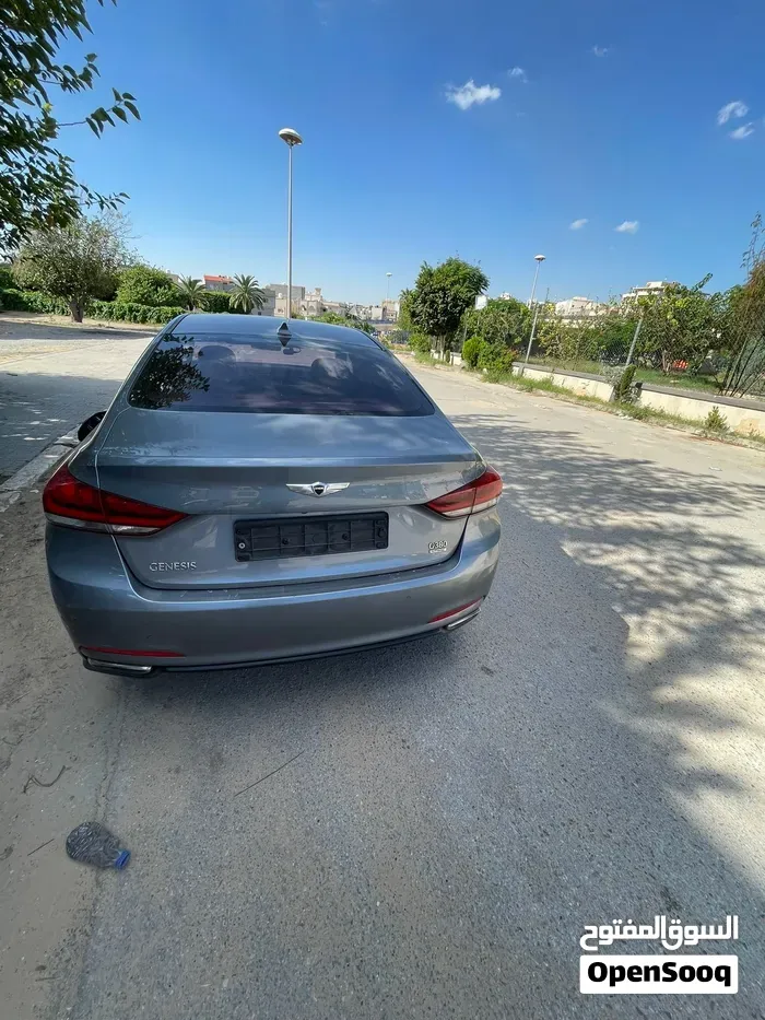 Genesis G80 2016 photo 3