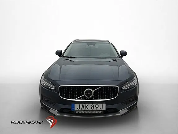 Volvo V90 Cross Country 2023 photo 2