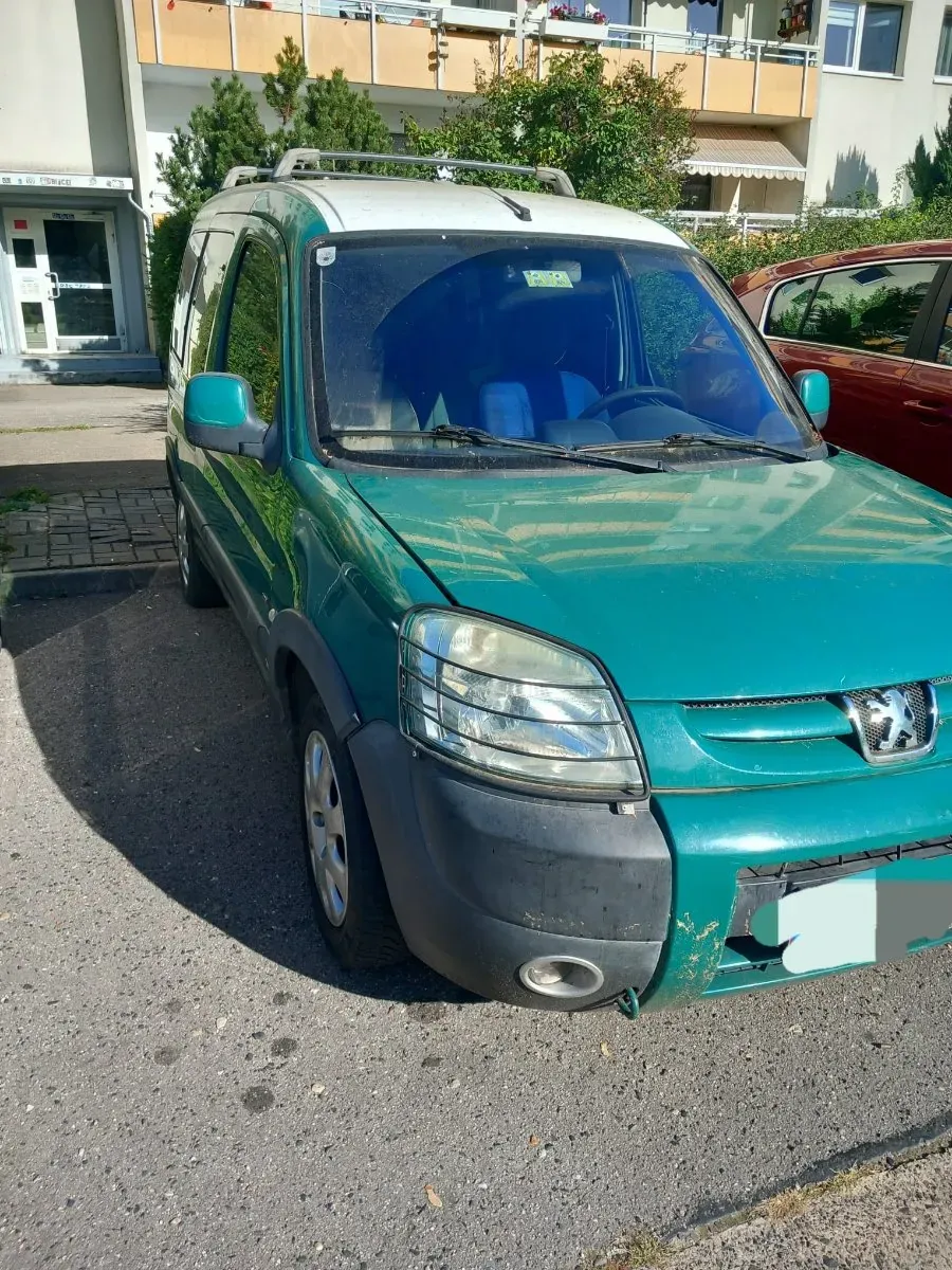 Peugeot Partner 2003 photo 2