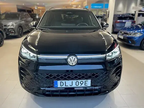 Volkswagen Tiguan 2026 photo 2