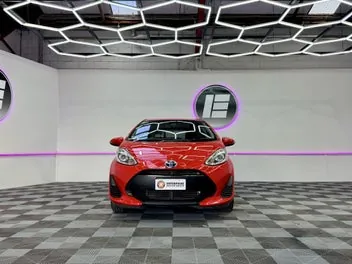 Toyota Aqua 2018 photo 3