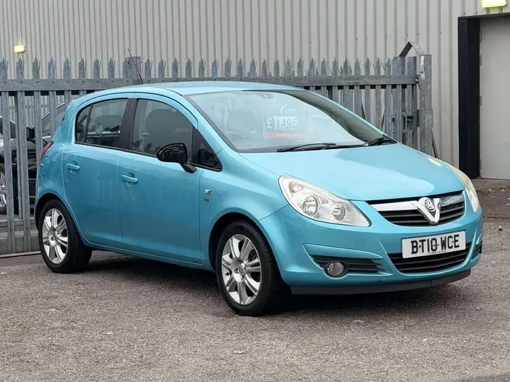 Vauxhall Corsa 2010 photo 3