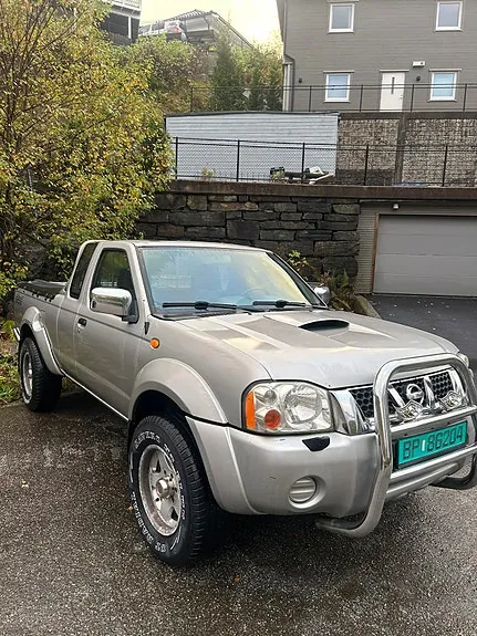 Nissan King Cab 2003 photo 3