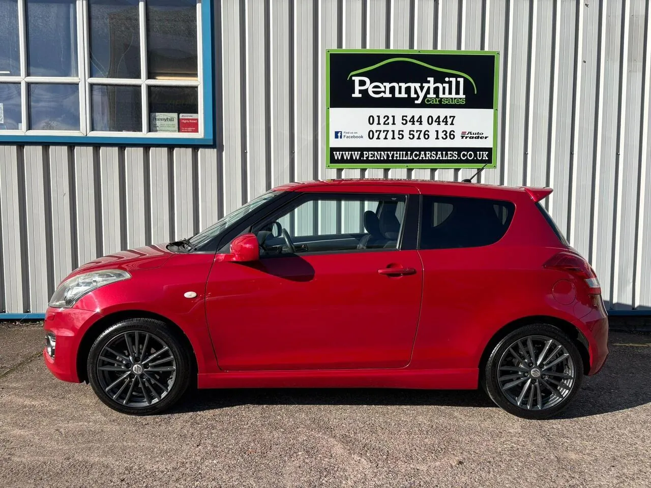 Suzuki Swift 2012 photo 4