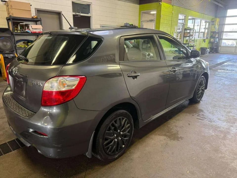 Toyota Matrix 2010 photo 5