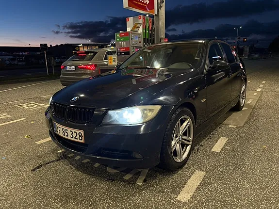 BMW 318I