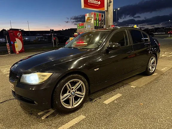 BMW 318I 2006 photo 2