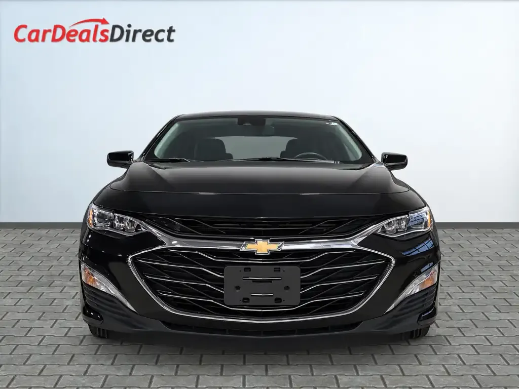Chevrolet Malibu 2023 photo 2