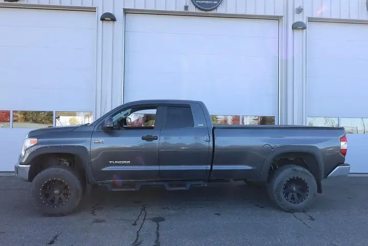 Toyota Tundra 2017 photo 3