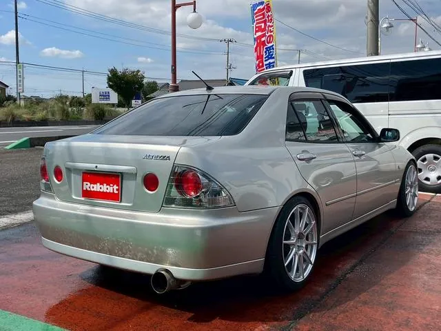 Toyota Altezza 2000 photo 4