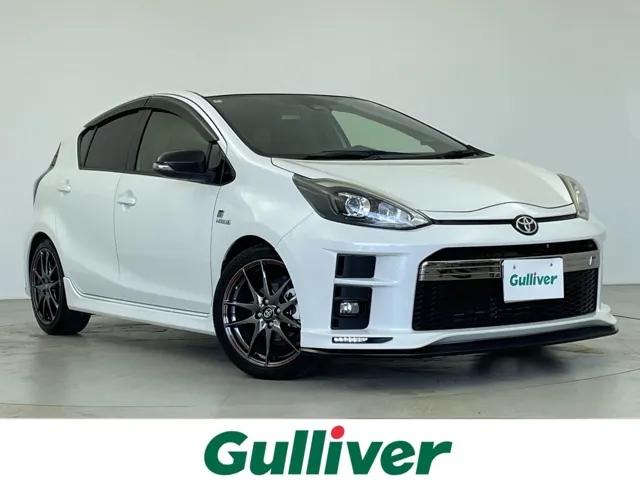Toyota Aqua 2018 photo 2