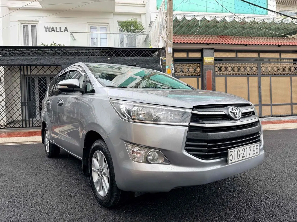 Toyota Innova 2016 photo 2