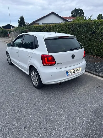 Volkswagen Polo 2013 photo 4