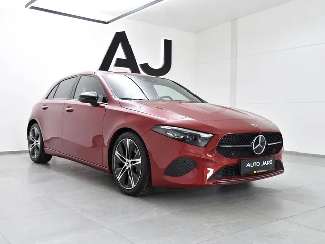 Mercedes-Benz A Trieda 2023 photo 3