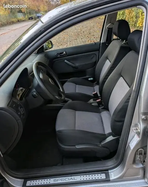 Volkswagen Golf 2000 photo 4