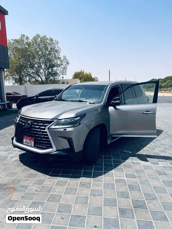 Lexus Lx 570 2017 photo 2