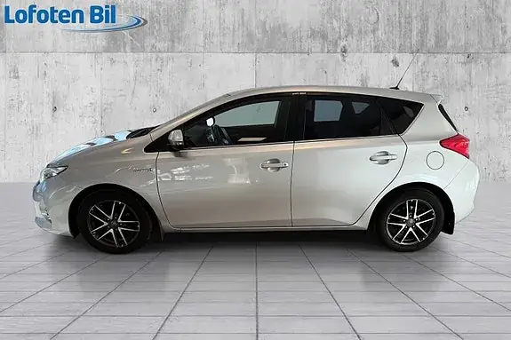 Toyota Auris 2014 photo 5