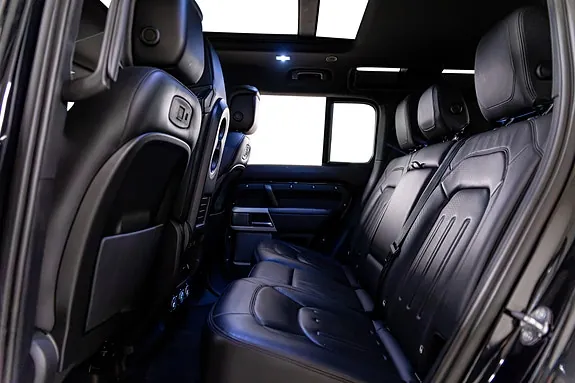 Land Rover Defender 110 2022 photo 5