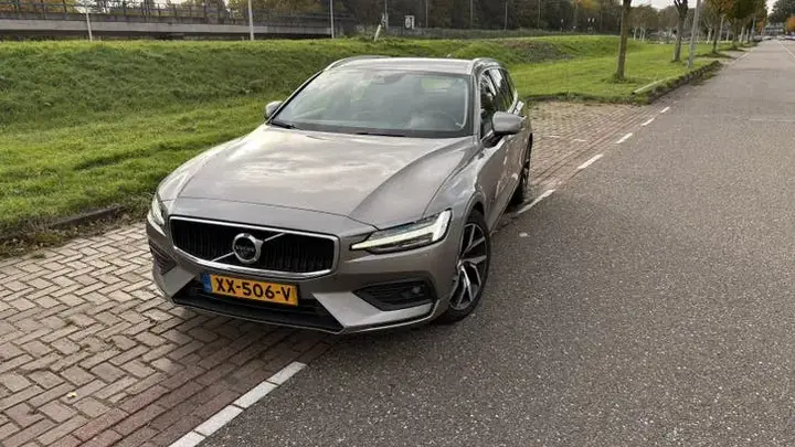 Volvo V60 2019 photo 3